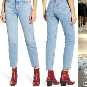 💜 LEVI’S Premium Wedgie Fit button fly High Rise denim jeans